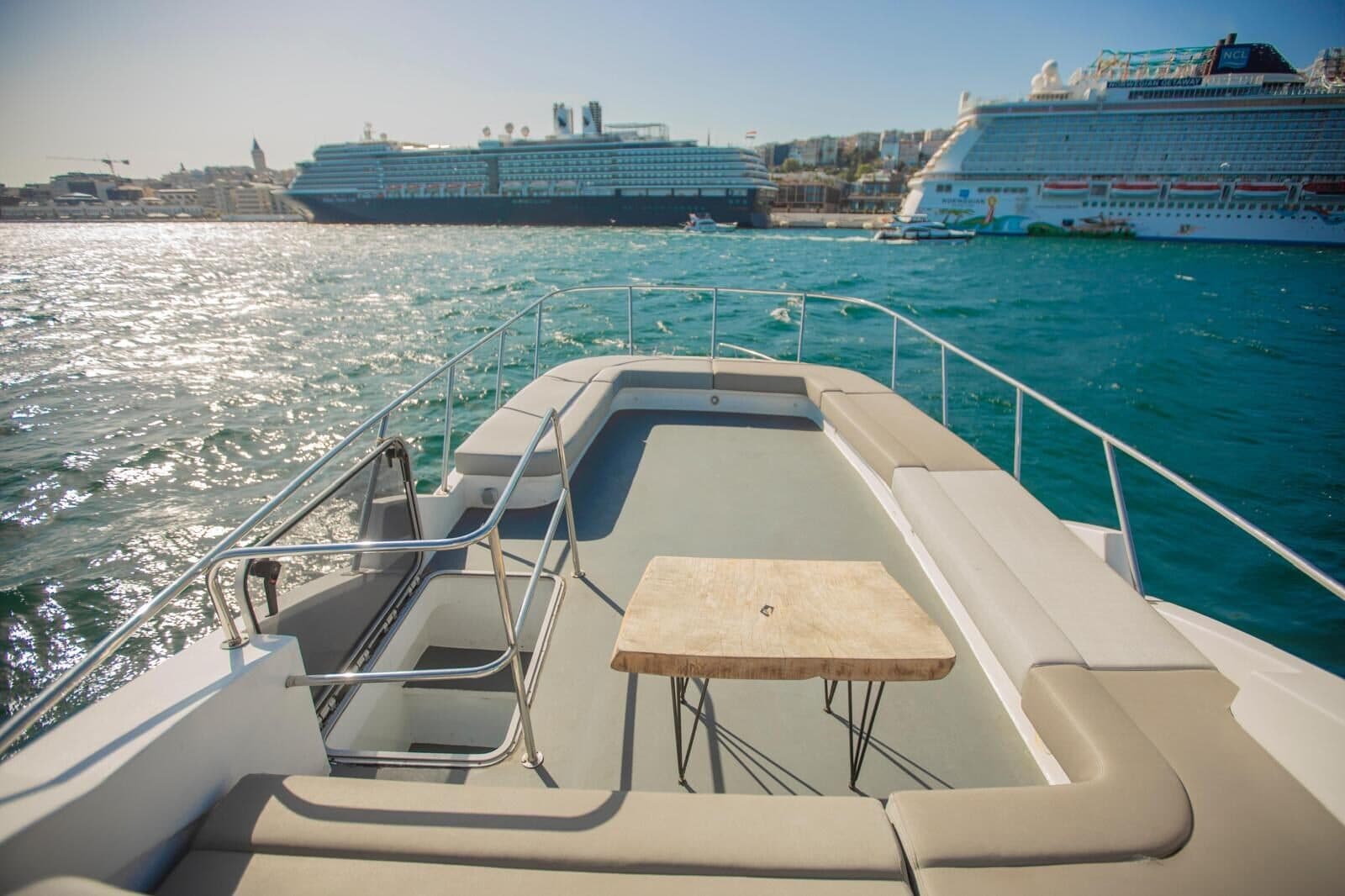 Luma Boutique Yacht · 12 Guests — Bosphorus yacht charter, Up to 12 guests